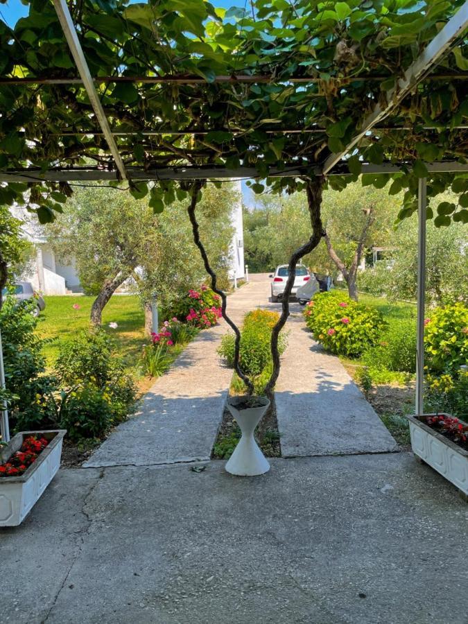 Casa Sinani Hotel Ulcinj Exterior foto